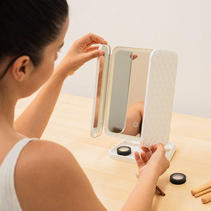 Miled InnovaGoods Rechargeable Trifold Makeup Mirror with Magnification and LED Light