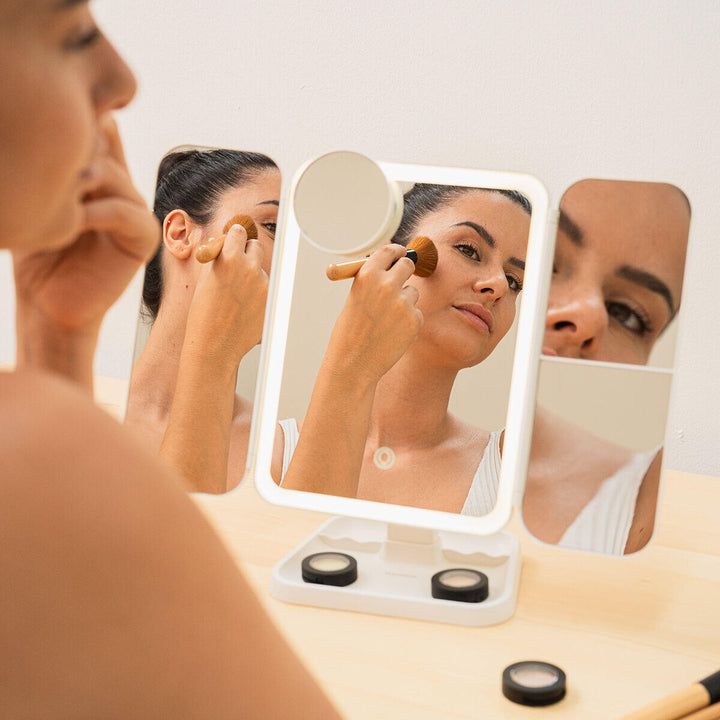 Miled InnovaGoods Rechargeable Trifold Makeup Mirror with Magnification and LED Light